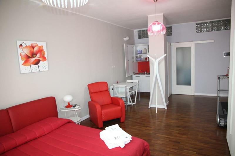 Domus Yenne Suites Κάλιαρι Εξωτερικό φωτογραφία